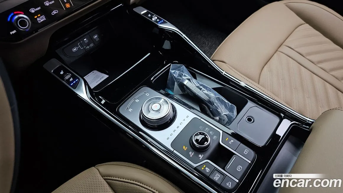 Kia Sorento — фото 9