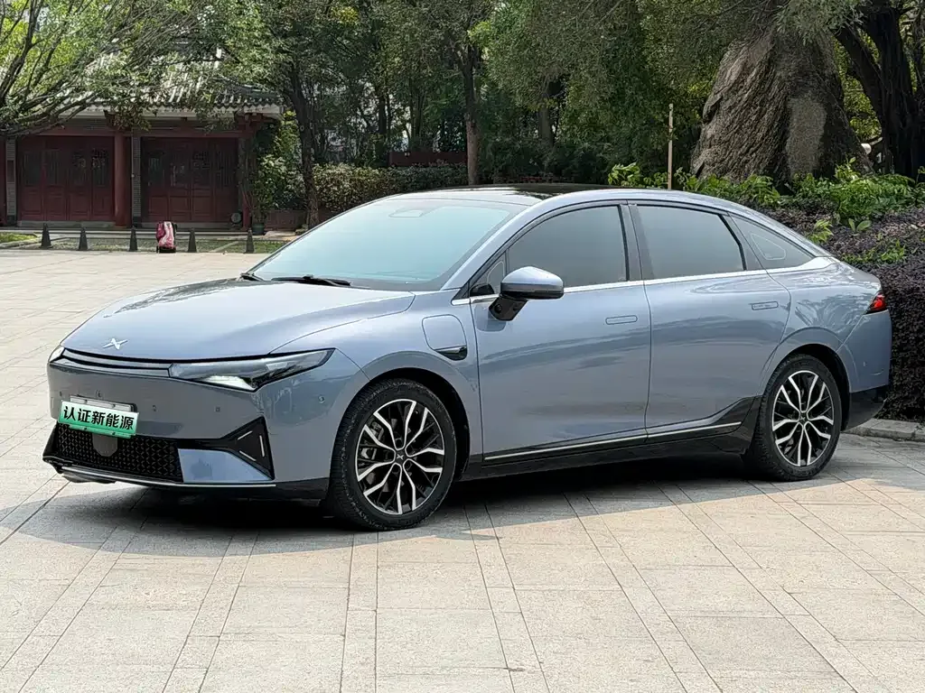 XPeng P5