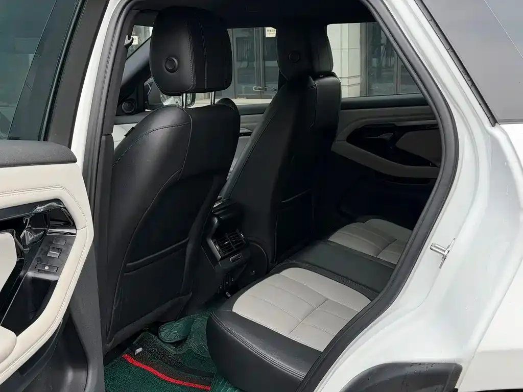 Land Rover Evoque 2021 из CN, фото 3