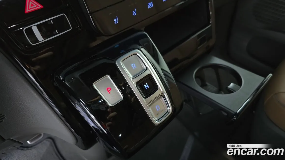Hyundai Staria — фото 3