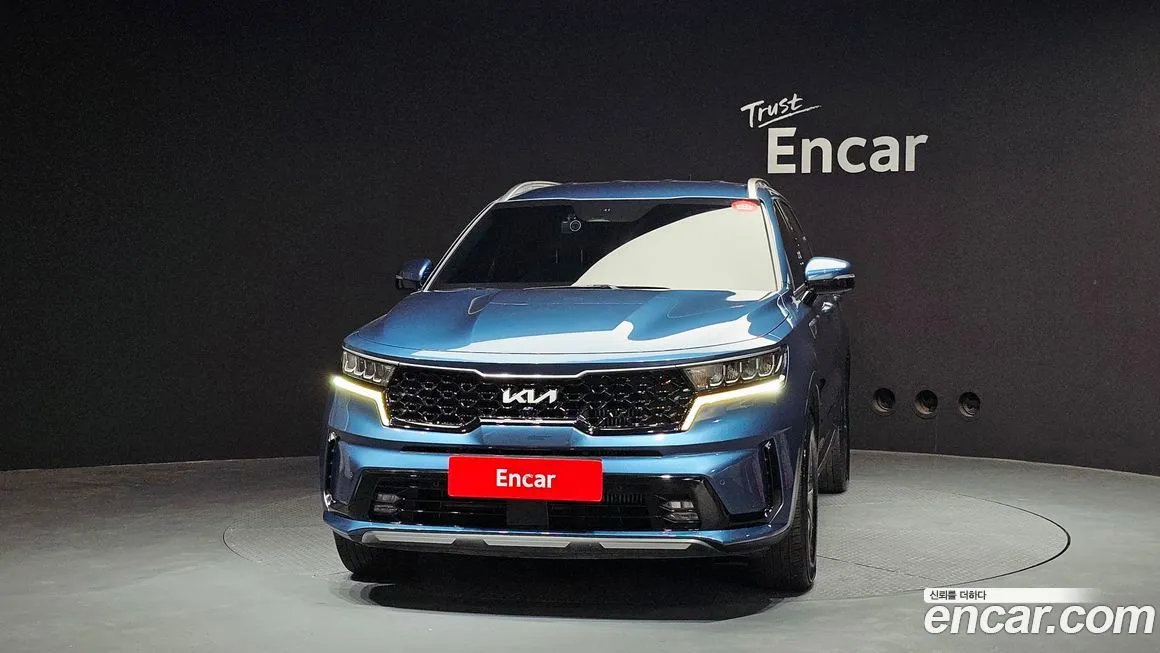 Kia Sorento — фото 7