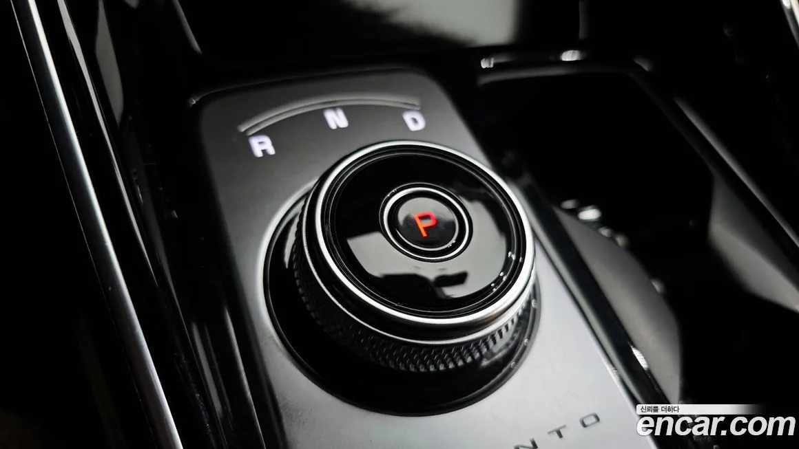 Kia Sorento — фото 3