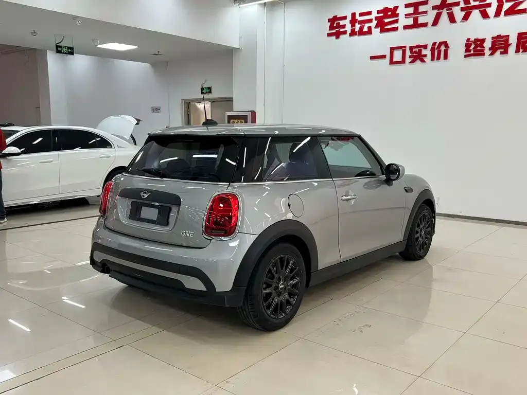 MINI Cooper (3-door) 2024 из CN, фото 6