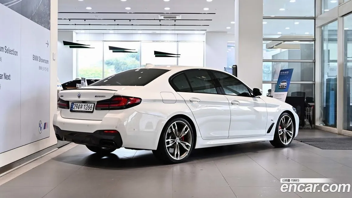 BMW 5-Series 2023 из KR, фото 3
