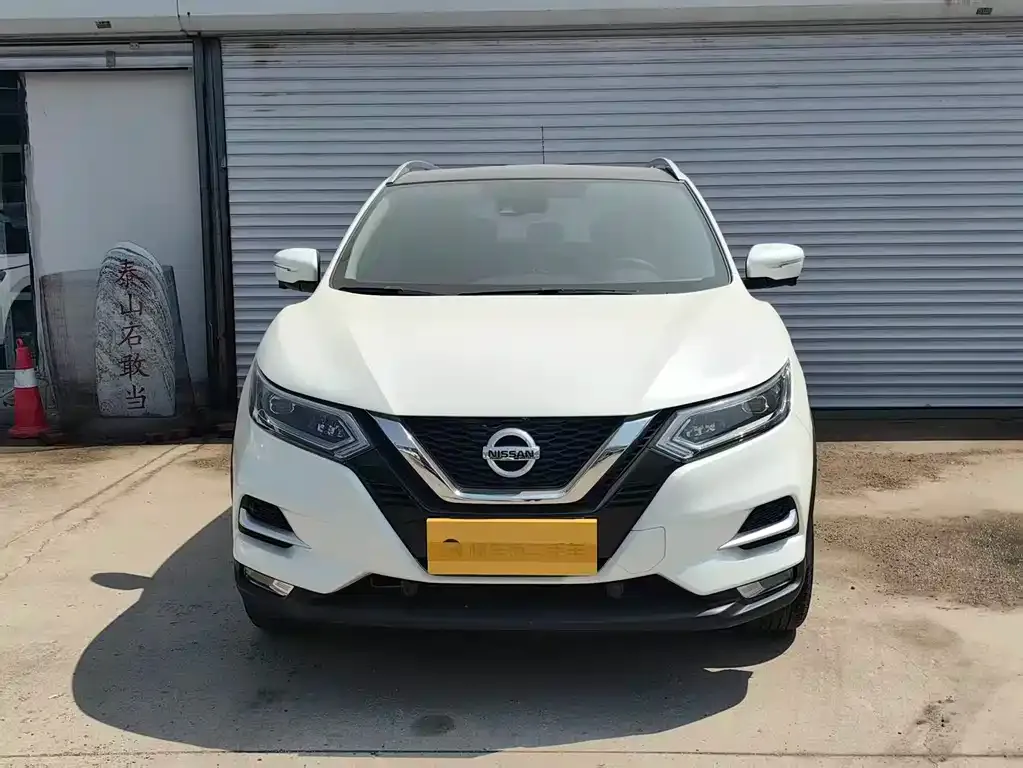 Nissan Qashqai — фото 8