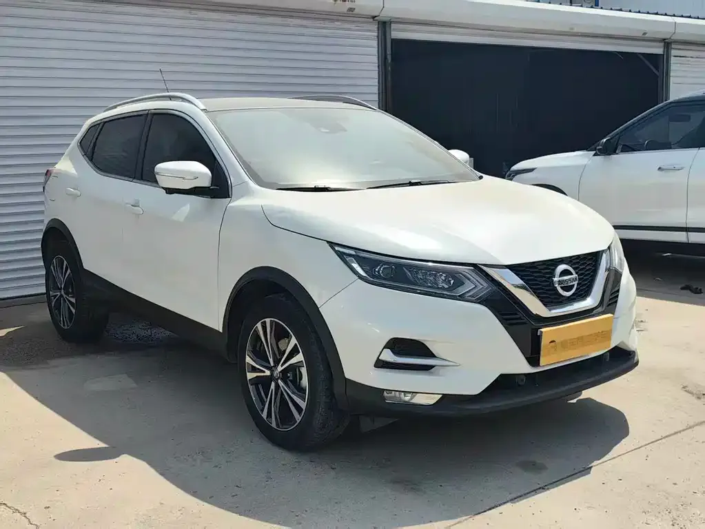 Nissan Qashqai — фото 9