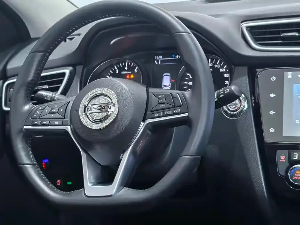 Nissan Qashqai — фото 3