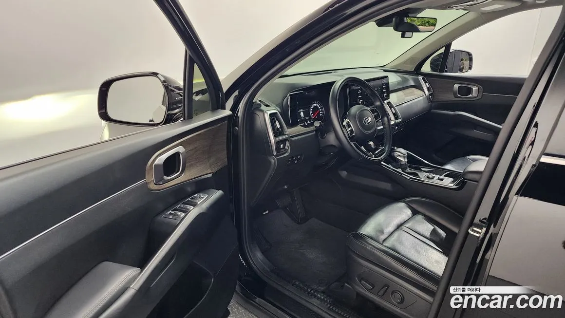Kia Sorento — фото 6