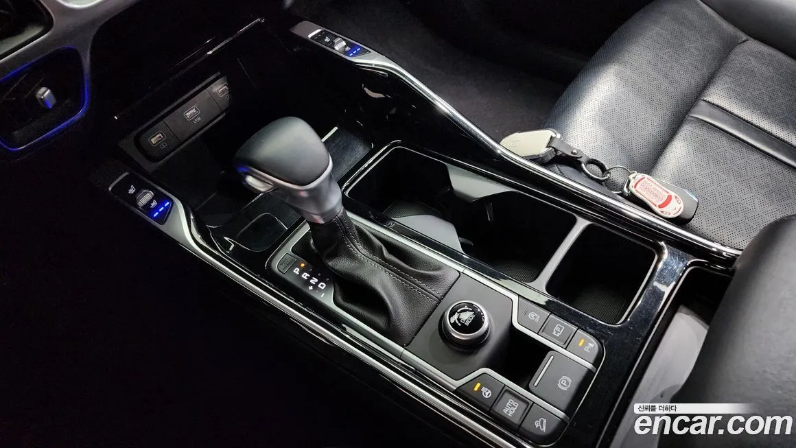 Kia Sorento — фото 10