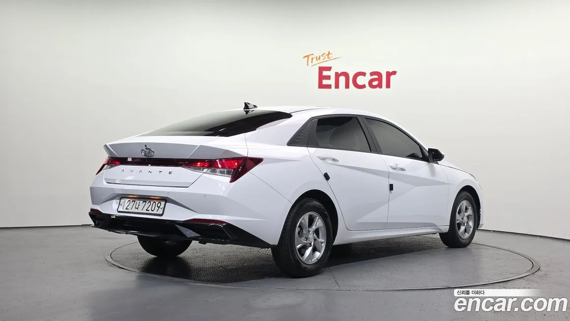 Hyundai AVANTE 2021 из KR, фото 2