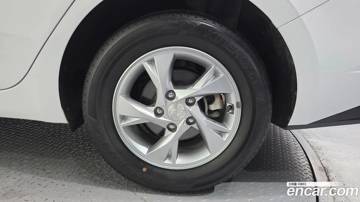 Hyundai AVANTE 2021 из KR, фото 5