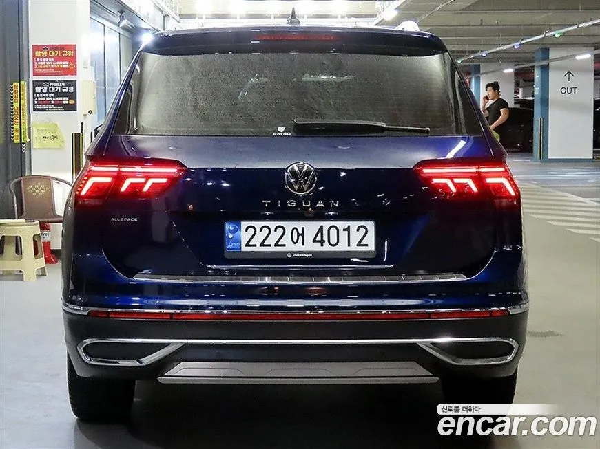 Volkswagen Tiguan — фото 9
