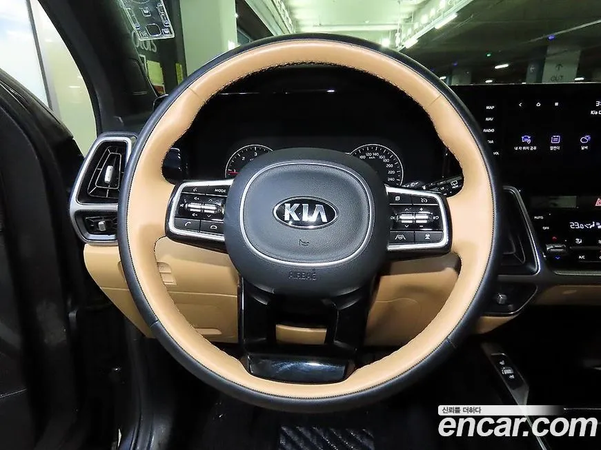 Kia Sorento — фото 7