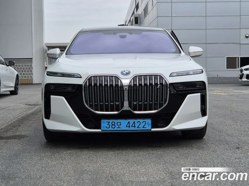 BMW i7 2024 из KR, фото 9