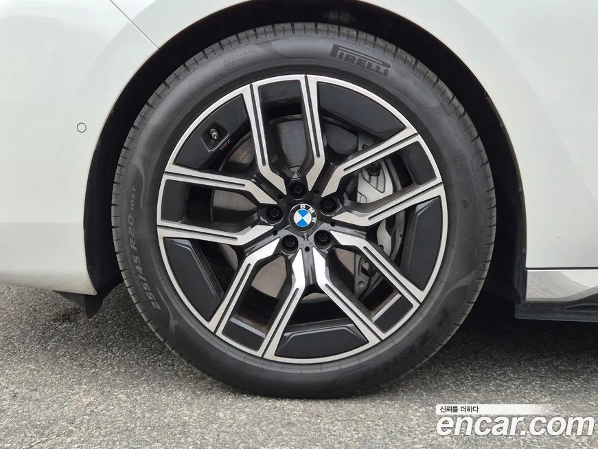 BMW i7 2024 из KR, фото 10