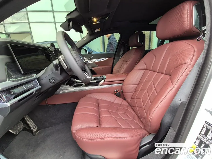 BMW i7 2024 из KR, фото 5