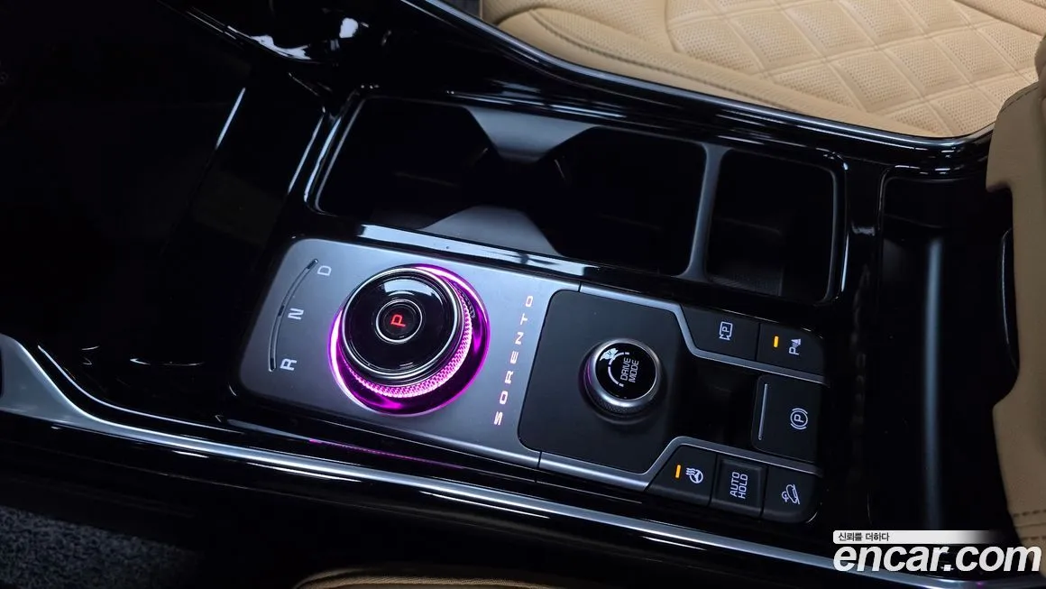 Kia Sorento — фото 6