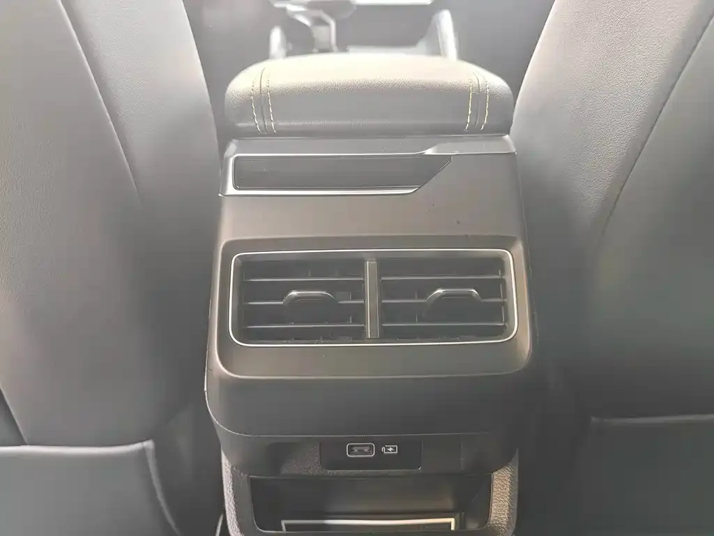 Geely Xingrui 2023 из CN, фото 2