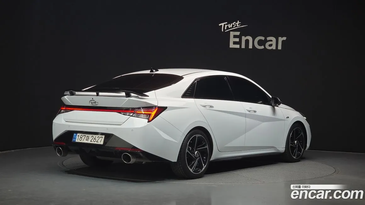 Hyundai AVANTE — фото 3