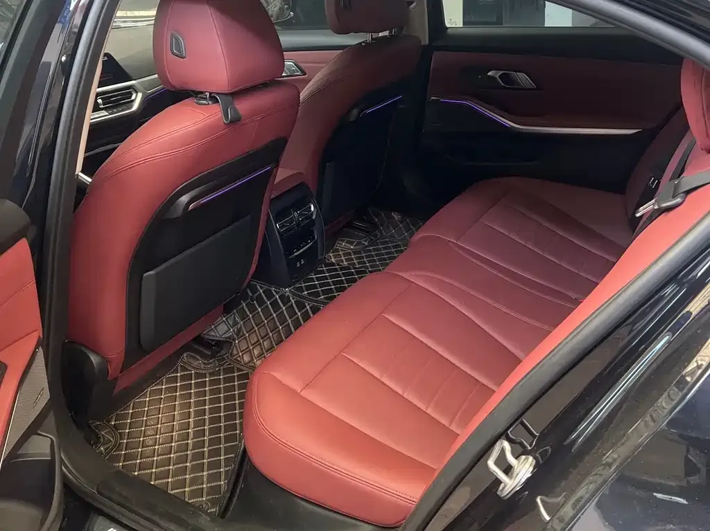 BMW 3 Series 2021 из CN, фото 3
