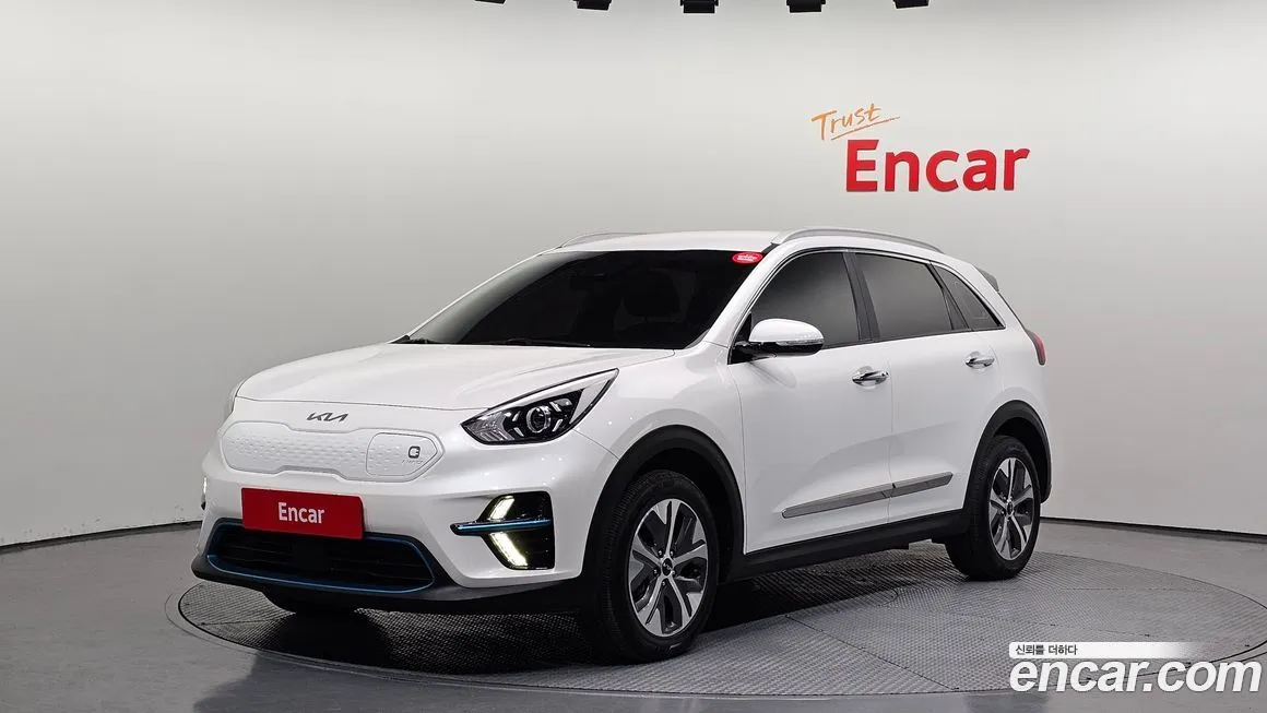 Kia Niro — фото 1