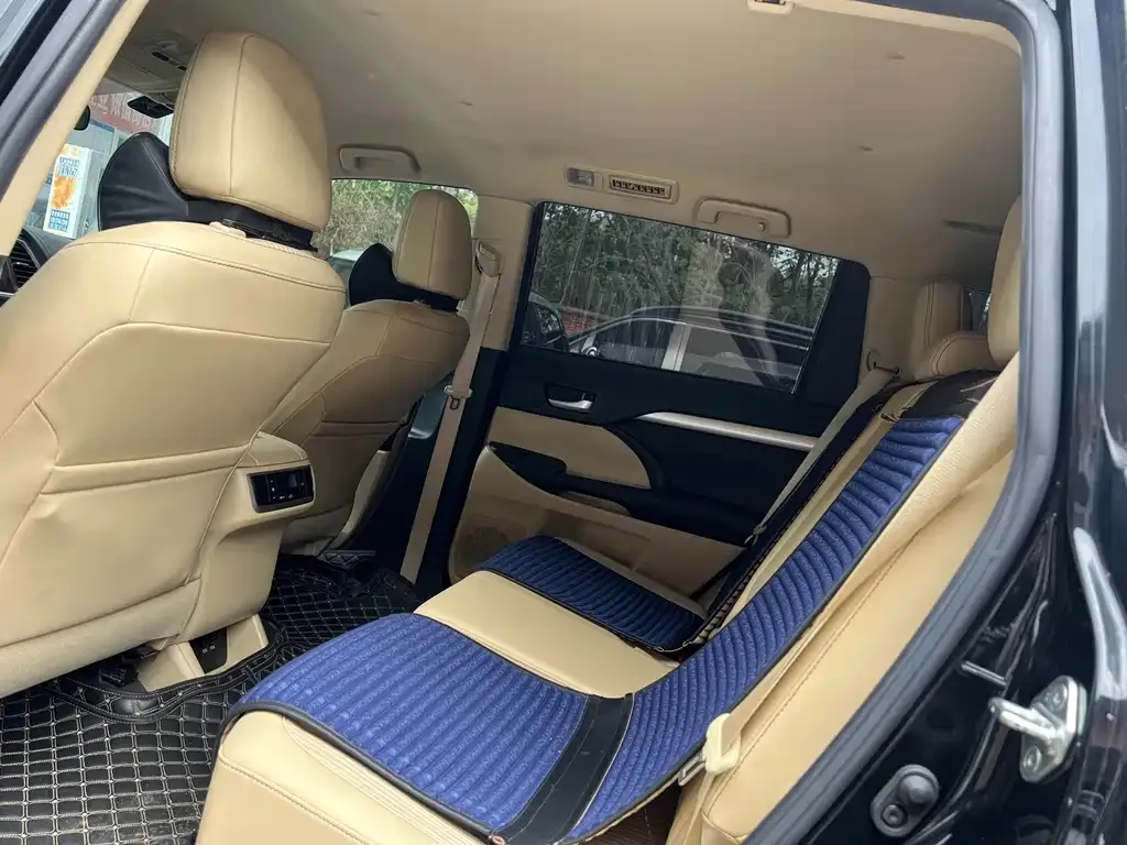 Toyota Highlander 2021 из CN, фото 3