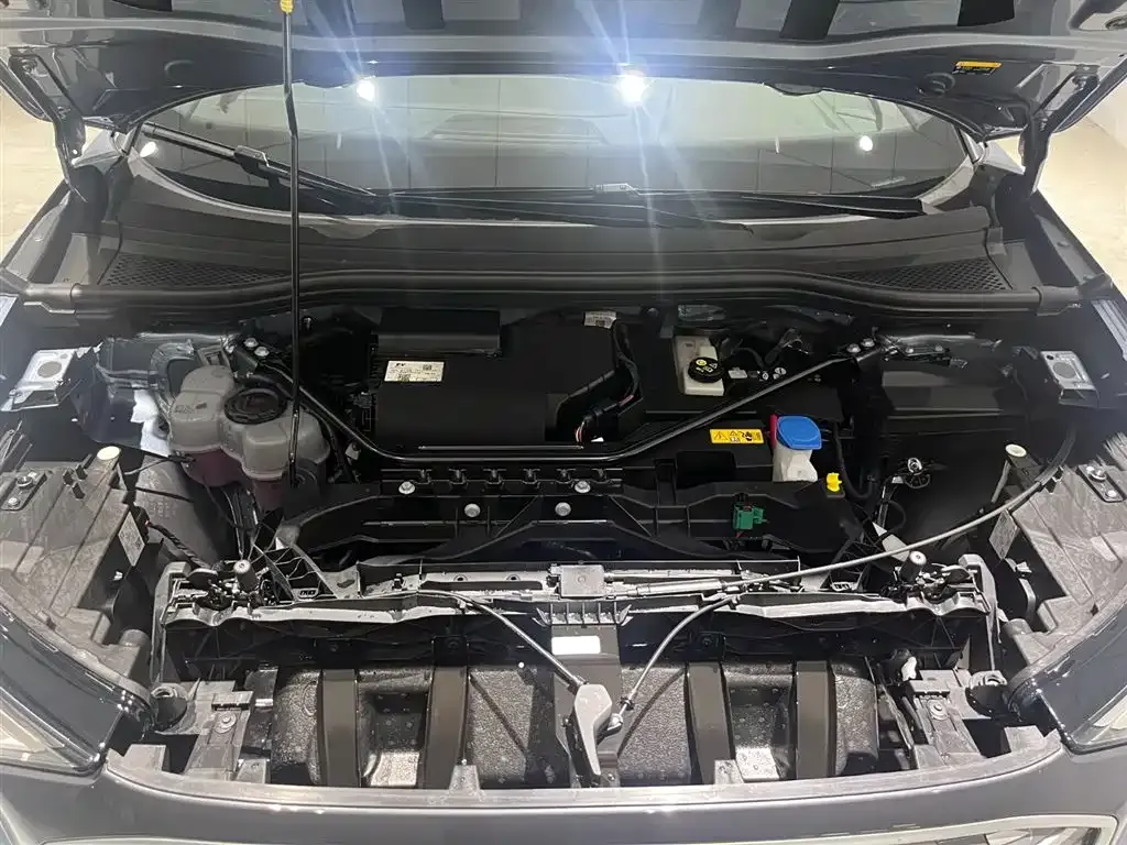 Audi Q4 e-tron — фото 10