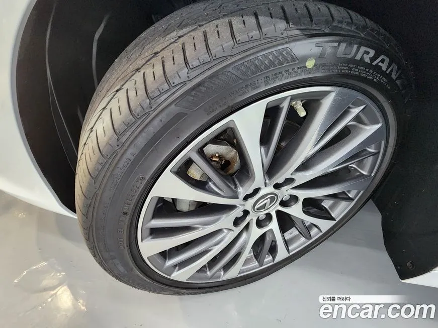 Lexus ES 2021 из KR, фото 3