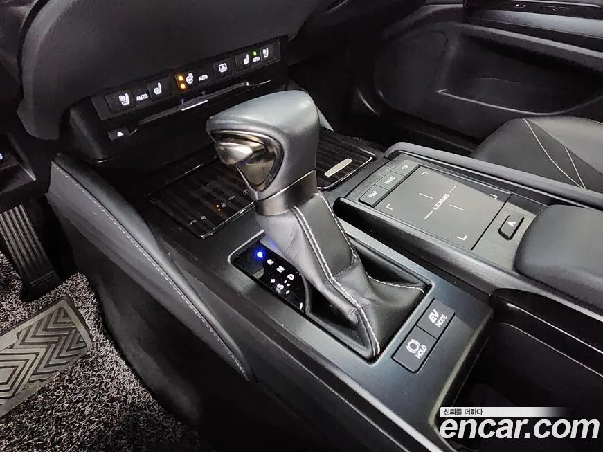 Lexus ES 2021 из KR, фото 8