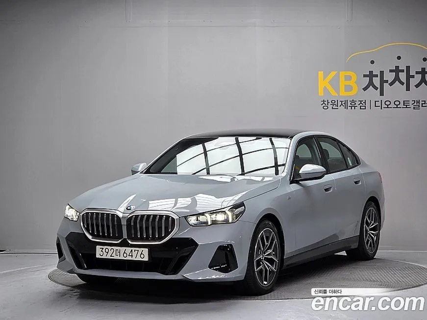 BMW 5-Series 2025 из KR, фото 1