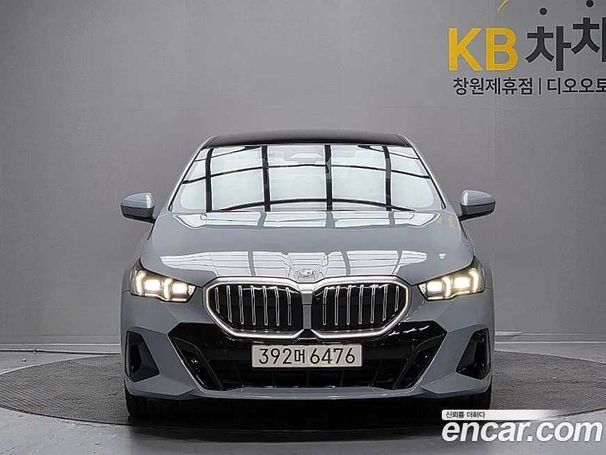 BMW 5-Series 2025 из KR, фото 6