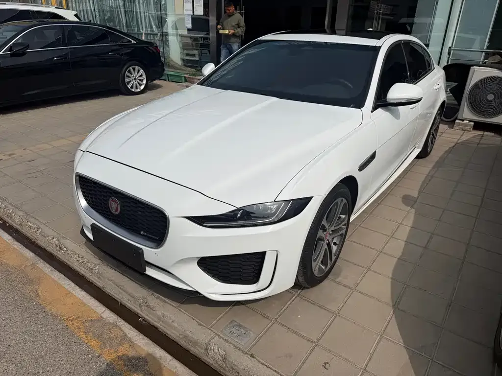 Jaguar XEL — фото 1