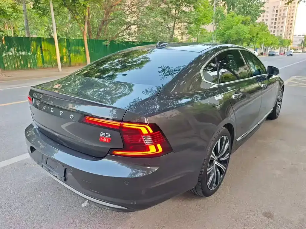 Volvo S90 — фото 3