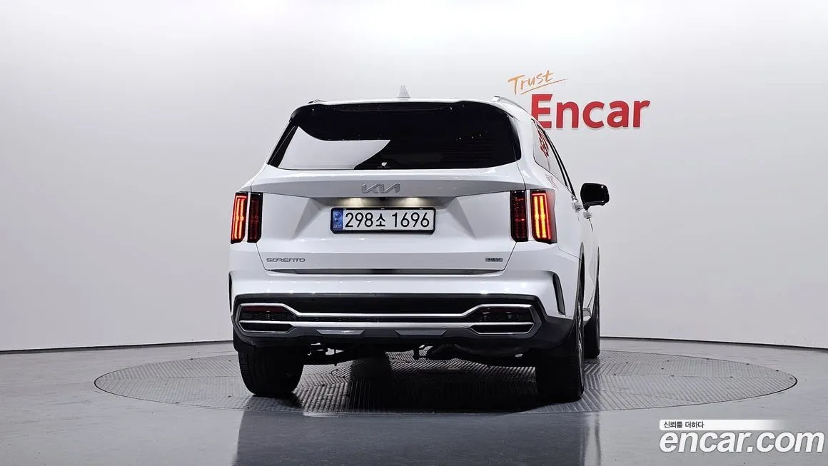 Kia Sorento — фото 7