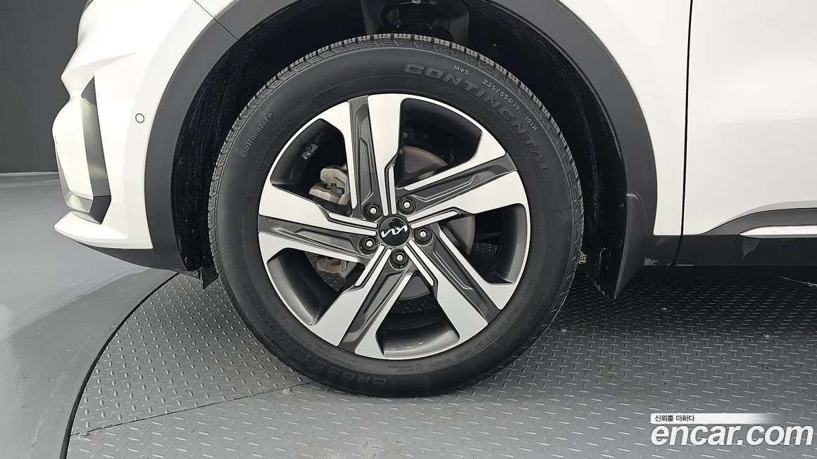 Kia Sorento — фото 8
