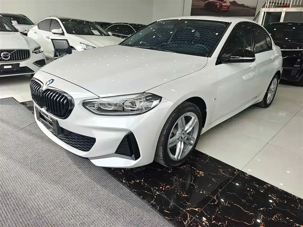 BMW 1 Series — фото 1
