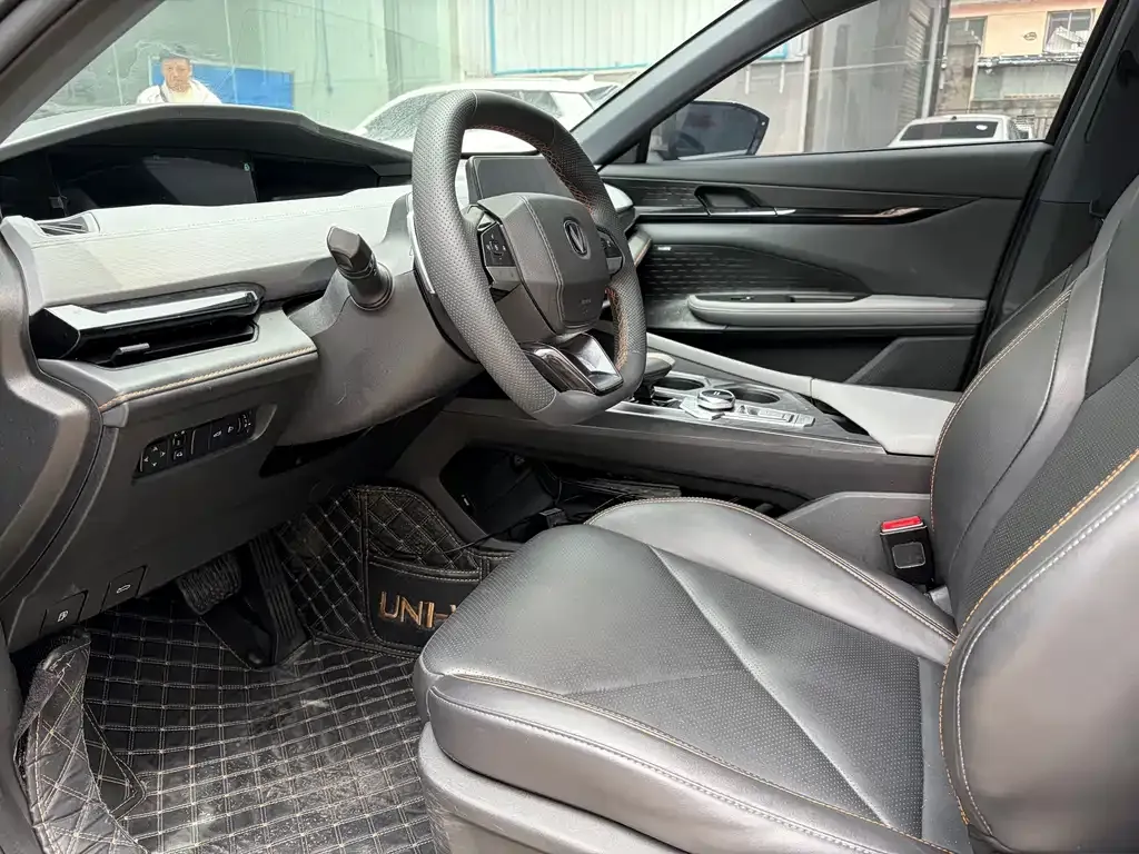 Changan UNI-V 2023 из CN, фото 6
