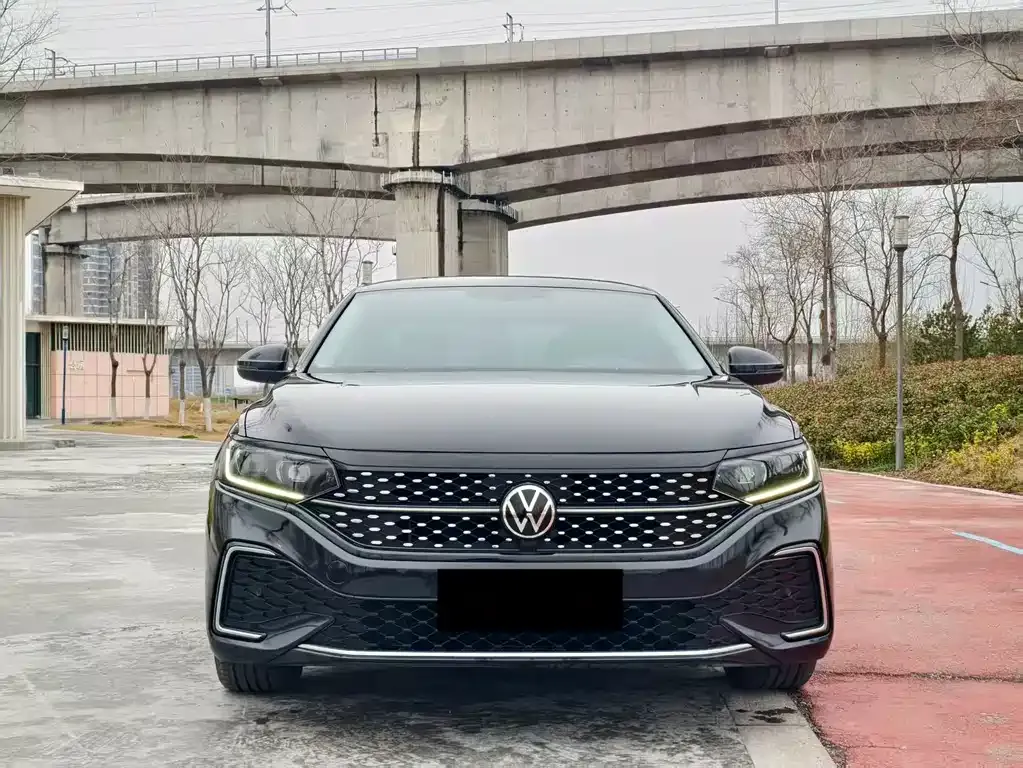 Volkswagen Passat — фото 9