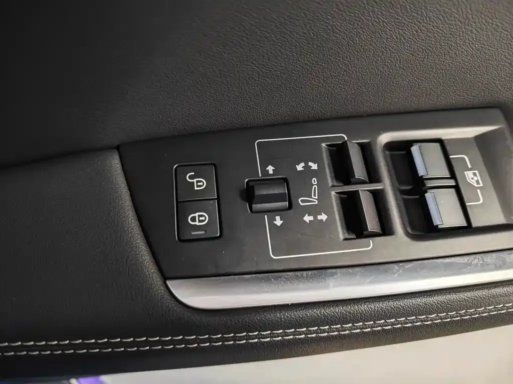 Jaguar XEL 2021 из CN, фото 4