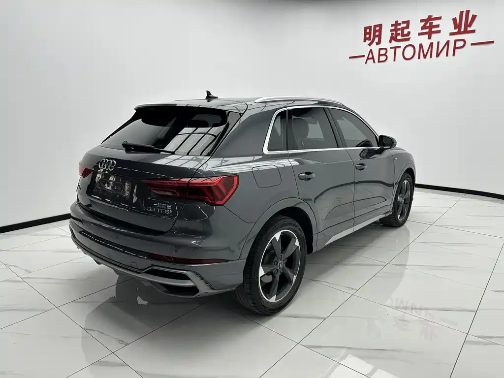 Audi Q3 — фото 4