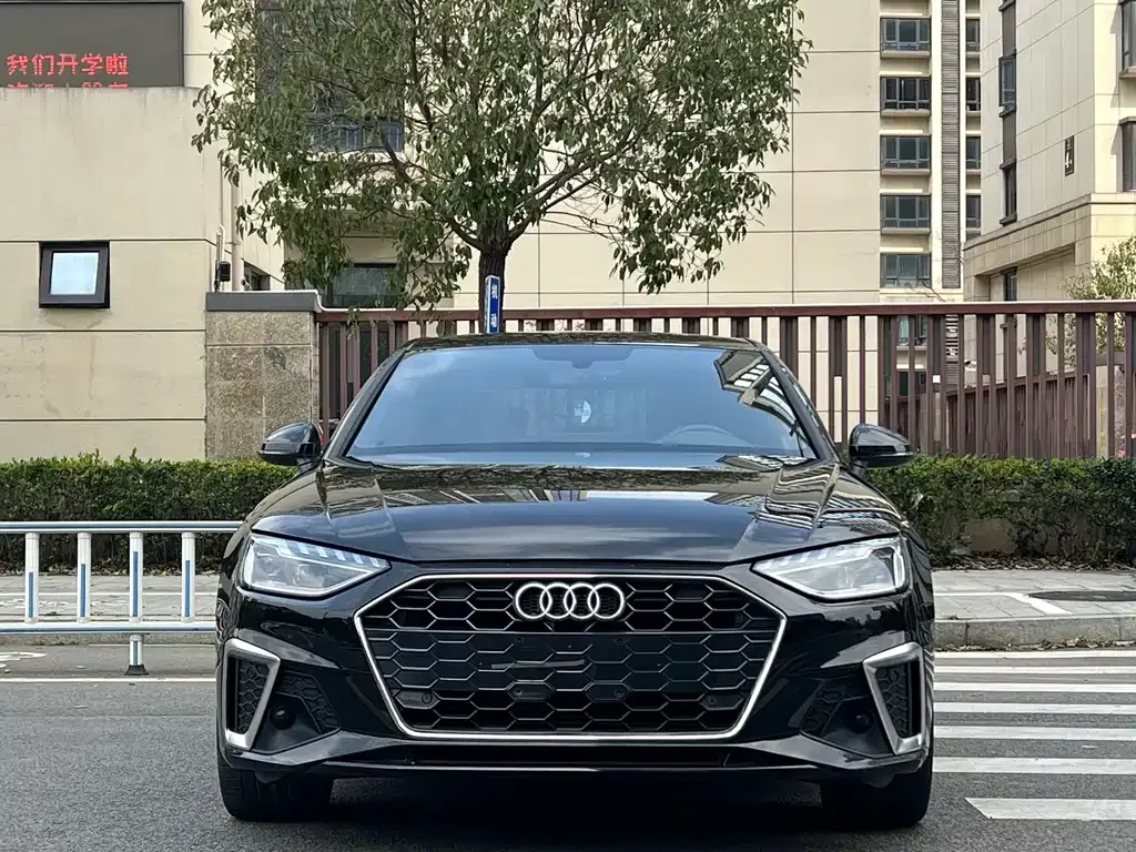 Audi A4L — фото 8