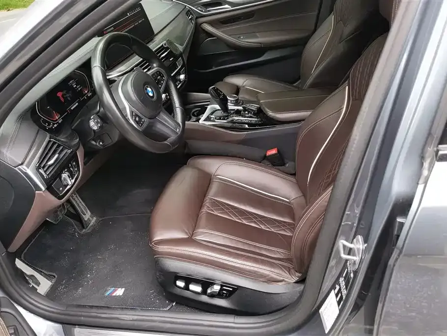 BMW 5 Series (Import) 2022 из CN, фото 3