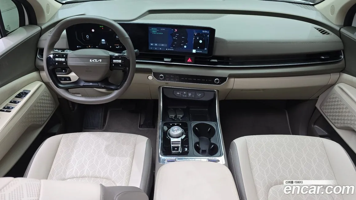 Kia Carnival — фото 10