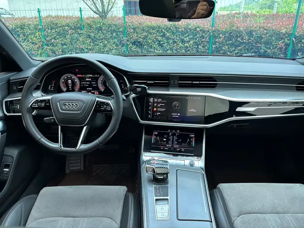 Audi A6L — фото 3