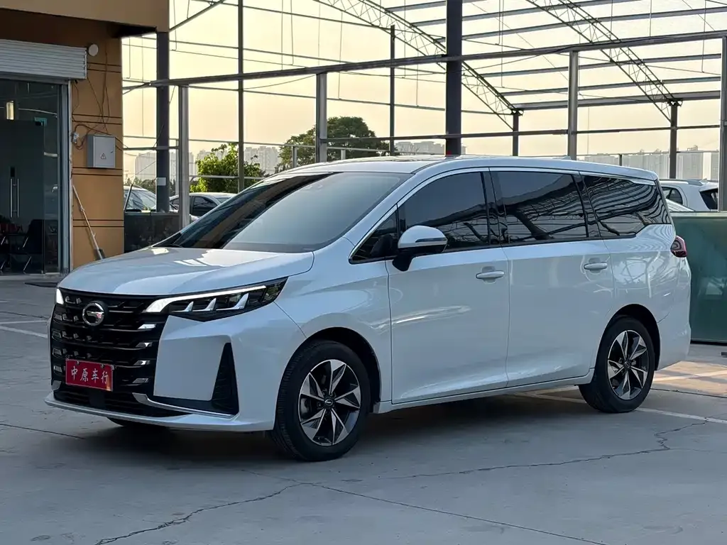 GAC Motor Trumpchi M6 — фото 1