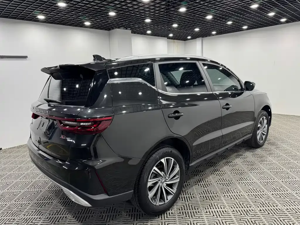 Geely Vision X6 — фото 6