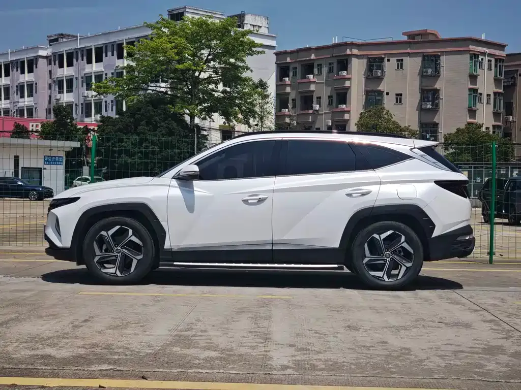 Hyundai Tucson 2023 из CN, фото 3