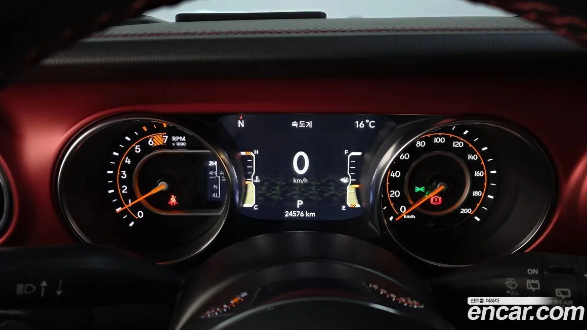 Jeep Wrangler 2023 из KR, фото 5