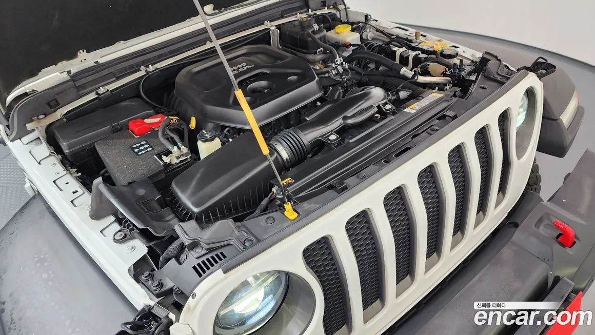 Jeep Wrangler — фото 6