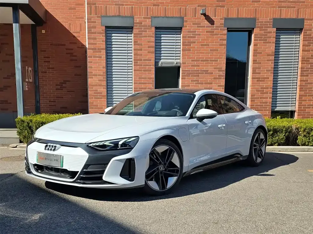 Audi e-tron GT